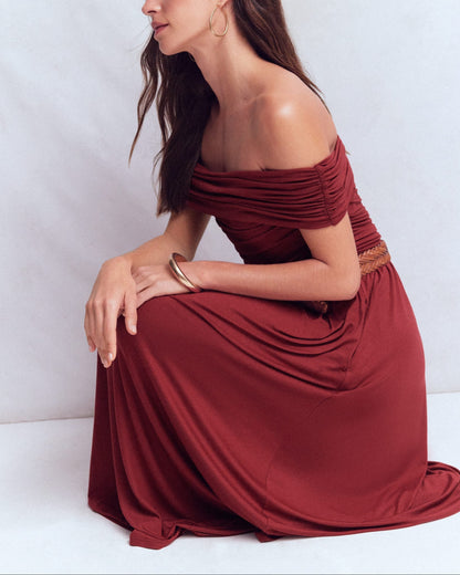 Daniela — Vestido Maxi Burdeos Hombros Descubiertos