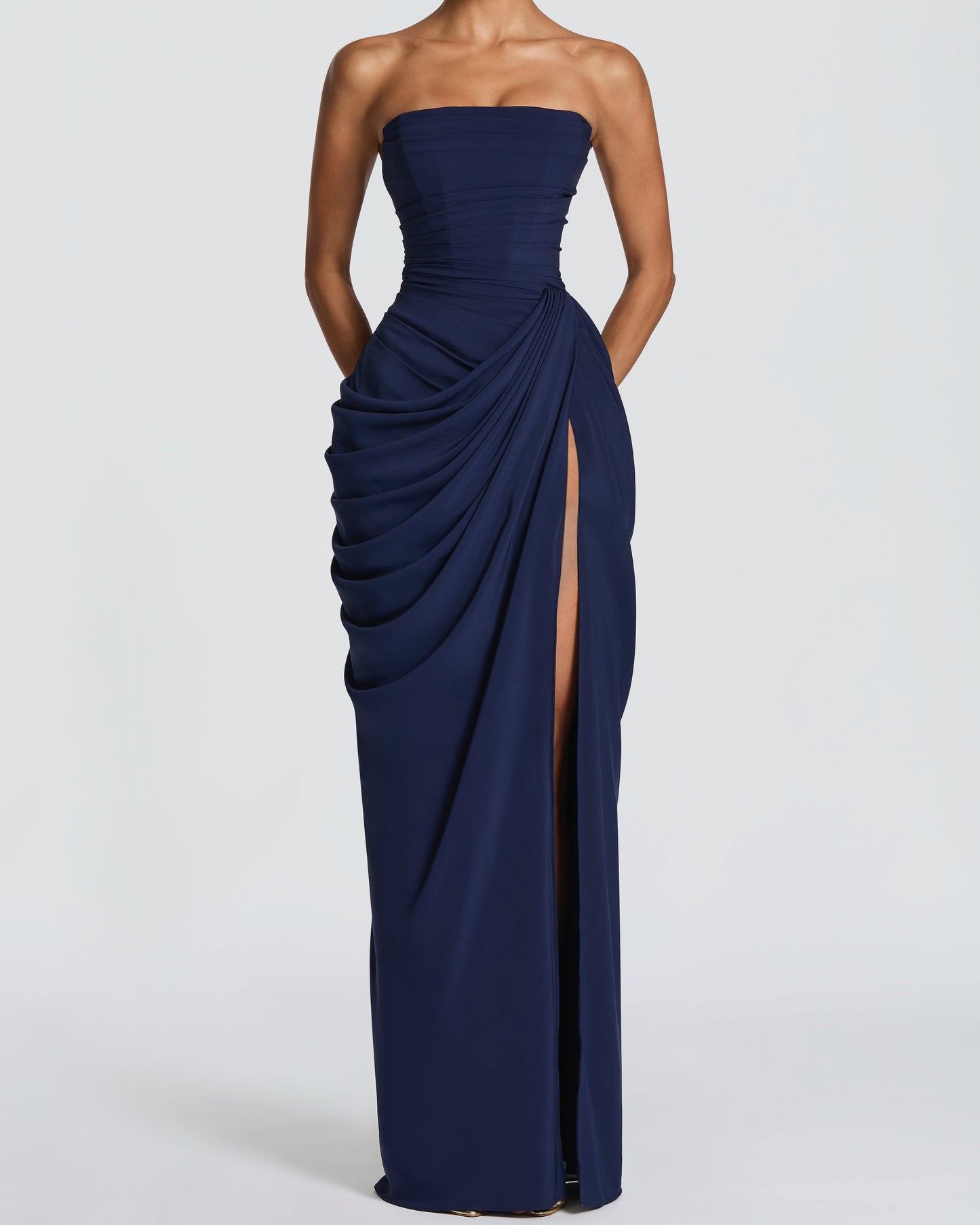 Anaïs - Elegancia que Define la Figura