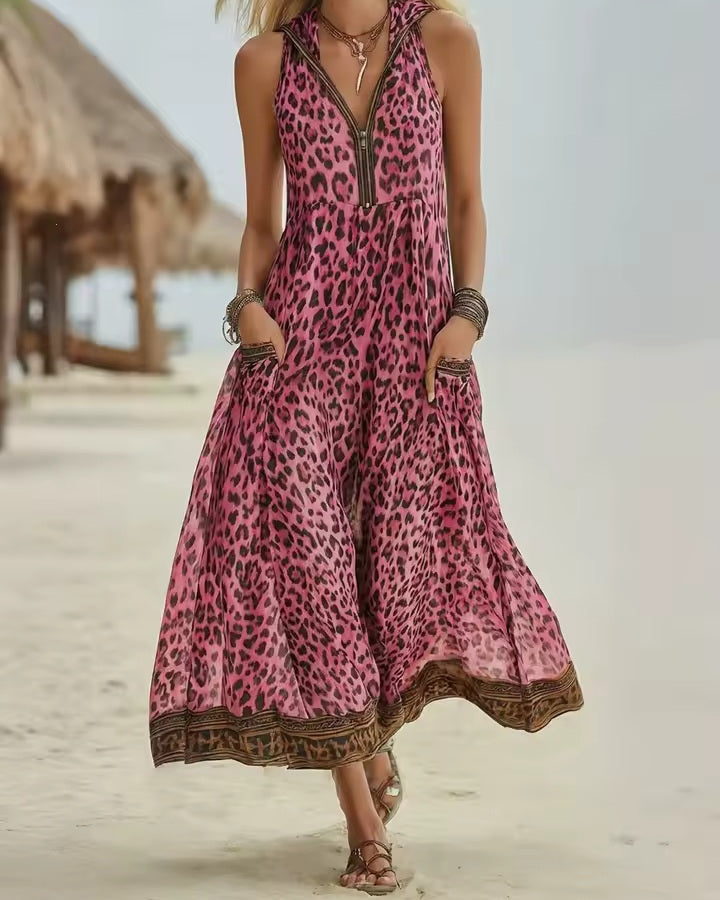 Casandra | Retro Casual Leopard Print Art