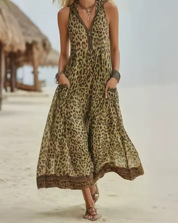 Casandra | Retro Casual Leopard Print Art