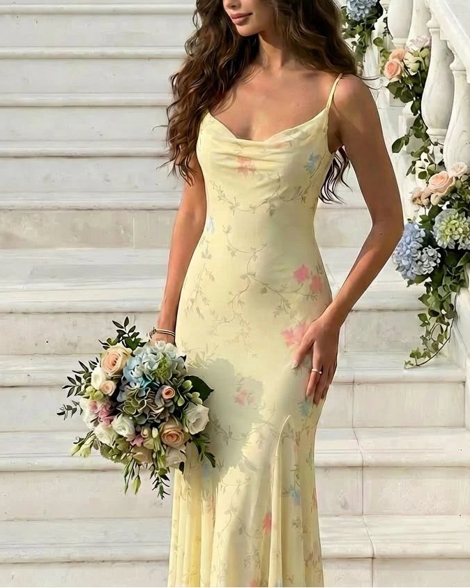 Laura - Elegancia Maxi Floral Escote Corazón